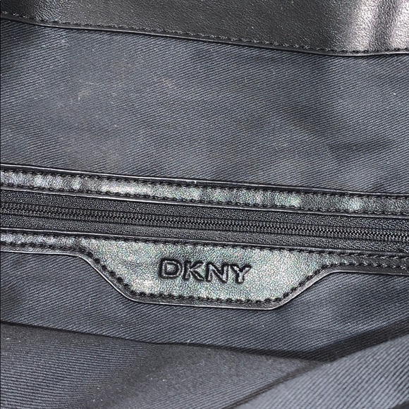 DKNY medium vintage tote. - Picture 2 of 6